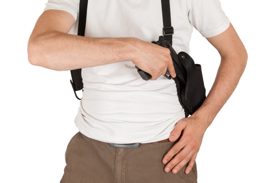 pros nd cons of shoulder holsters